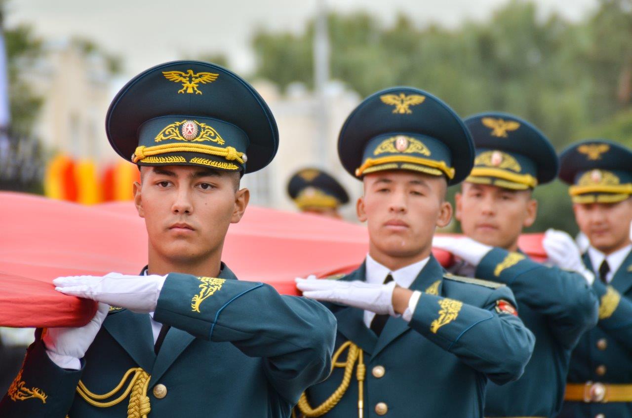 Kyrgyzstan Soldier. Soldiers Day in Kyrgyzstan. Защита mestrozhenii Kyrgyzstan. Uniform Kyrgyzstan.